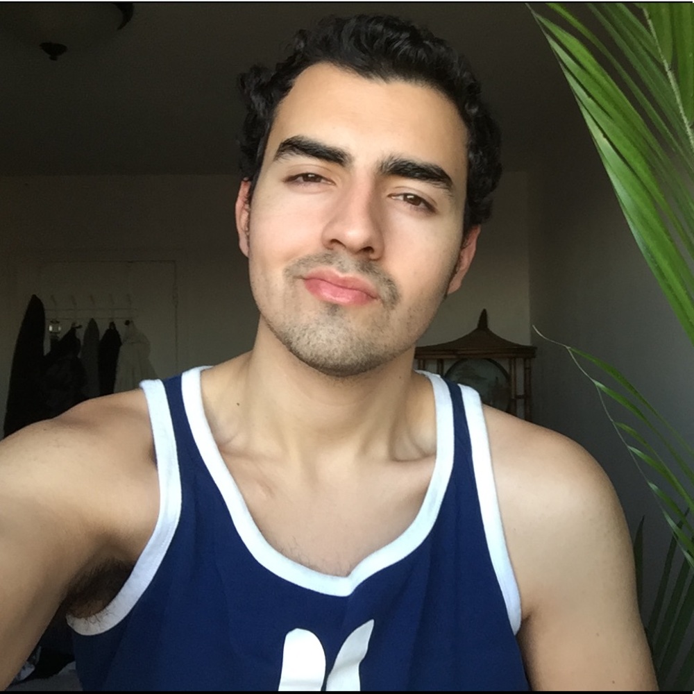 Meet your Posher, Gio